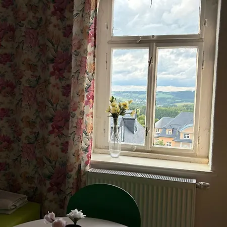 Quarto em Acomodações Particulares Nr 5 Doppelzimmer Mit Talblick Annaberg-Buchholz